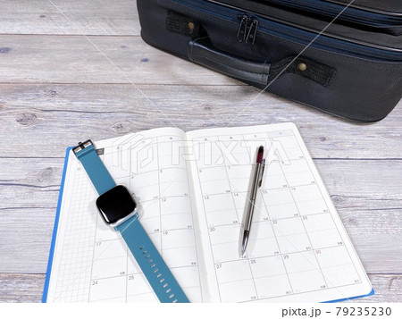 出張 カバンとスケジュール帳 出張 カバンとスケジュール帳 79235230