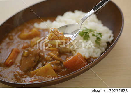 カレー　カレーライス　ビーフカレー　家庭料理　ごはんもの　野菜　食事　料理　メニュー　インド 79235628