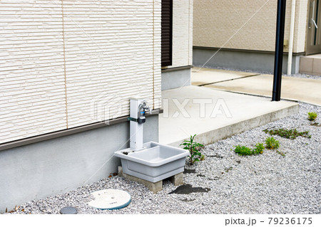 庭の手洗い場 庭の手洗い場 79236175