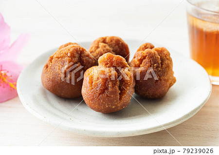 沖縄名物　サーターアンダギー 79239026