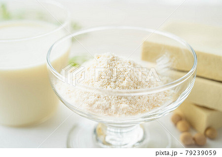 おからパウダーと大豆製品 79239059