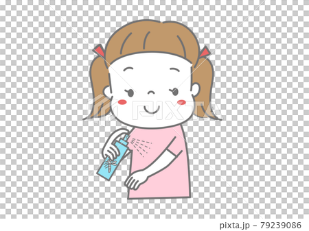 虫除けスプレーをかける女の子 虫除けスプレーをかける女の子 79239086