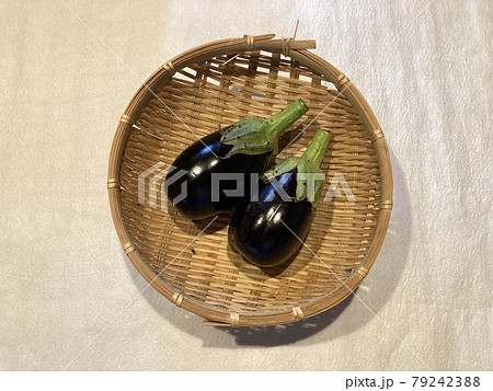 家庭菜園で採れた米ナス！ 79242388