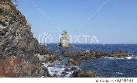 沼島の上立神岩 79249442