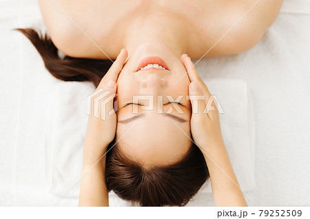 Female esthetic head spa Female esthetic head spa 79252509