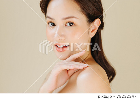 Women beauty Women beauty 79252547