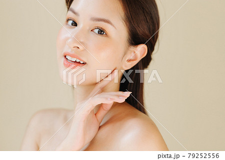 Women beauty 79252556