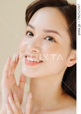 Women beauty Women beauty 79252567