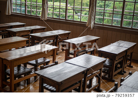 尋常小学校の教室の風景 尋常小学校の教室の風景 79259357