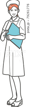 ファイルを持つ笑顔の看護師 全身 ファイルを持つ笑顔の看護師 全身 79261776