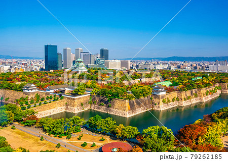 秋の大阪城と大阪ビジネスパーク 79262185