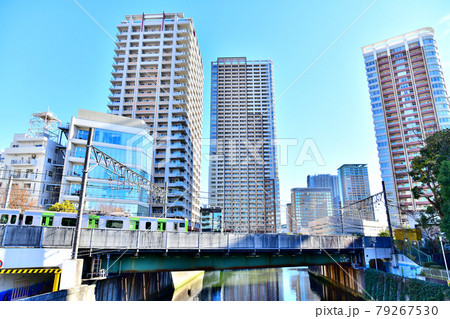 目黒川／オーバルコート大崎、大崎駅方面を望む(東京都品川区)【2020.12】 79267530