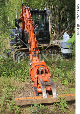 働く重機の、ハサミ、フォーク 働く重機の、ハサミ、フォーク 79273485