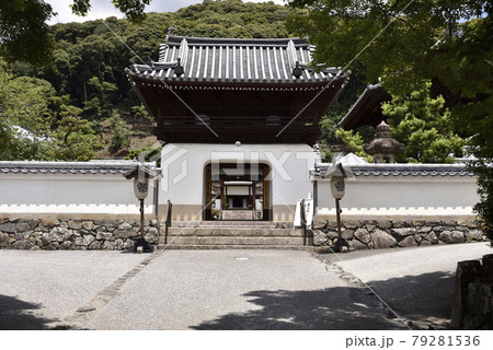 興聖寺　山門 79281536