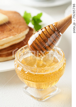 蜂蜜とハニーディッパー 79285786