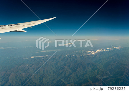 アルプス 山 高原 日本アルプス 山岳 雪 山頂 山脈 春 登山 クライミング 縦走 空撮 飛行機 アルプス 山 高原 日本アルプス 山岳 雪 山頂 山脈 春 登山 クライミング 縦走 空撮 飛行機 79286225