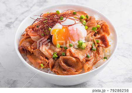豚キムチどんぶり 豚キムチどんぶり 79286256