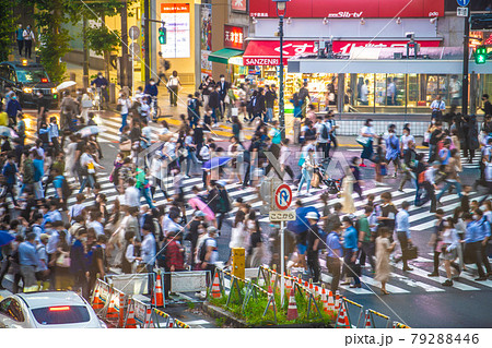日本の東京都市景観 6月…。感染拡大の中でまん延防止に移行した狂気…遂に714人に=6月30日、渋谷 日本の東京都市景観 6月…。感染拡大の中でまん延防止に移行した狂気…遂に714人に=6月30日、渋谷 79288446