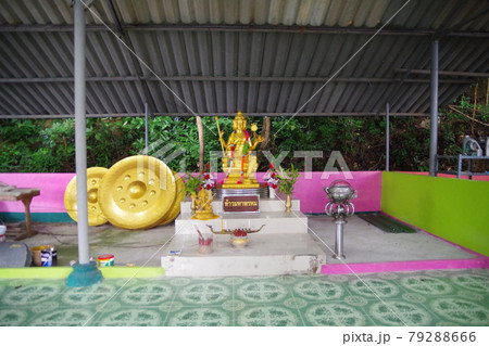 タイ　ハジャイ　プラマハチェーディー・トリポップトリモンコン 79288666