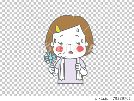 汗をかいてハンディファンで涼んでいる女の子 79289761