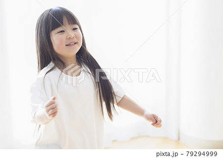 6歳の女の子 79294999