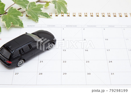 自動車とカレンダー 自動車とカレンダー 79298199