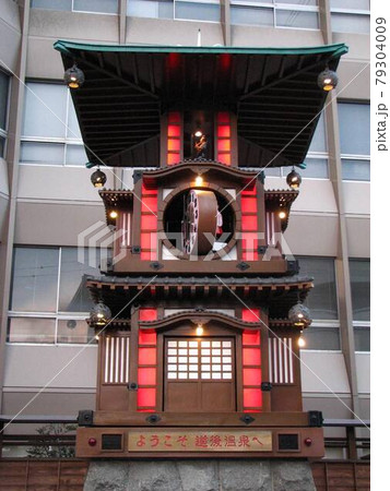 坊ちゃんからくり時計の動いているところ 79304009