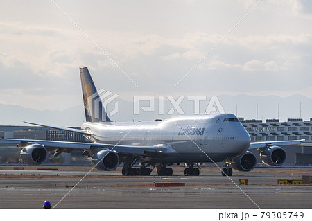 羽田空港の風景・タキシング 79305749