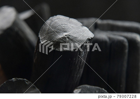 木炭の断面 クローズアップイメージ 79307228