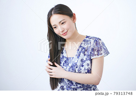 ビューティー　ヘアケアイメージ 79313748