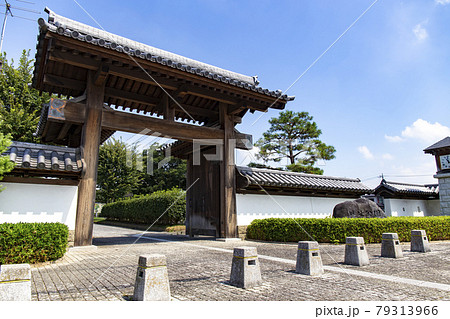 壬生城址公園の二の丸虎口に復元された門 79313966