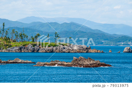 みちのく潮風トレイル　三陸復興国立公園　唐桑半島　探勝歩道　リアス海岸と岩礁 79313975