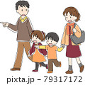 家族でお出かけ　秋 79317172