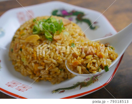 チャーハン_炒飯_ガーリック炒飯 チャーハン_炒飯_ガーリック炒飯 79318513