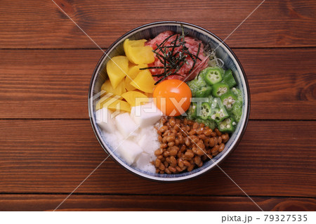 バクダン丼 79327535