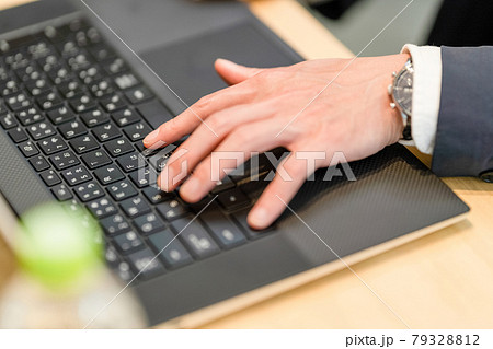 ショートカットキー　ctrl+V　貼り付け操作 79328812