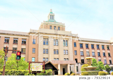 滋賀県庁 79329614
