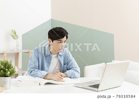 untact online education, Asian man college student studying with laptop 79330584