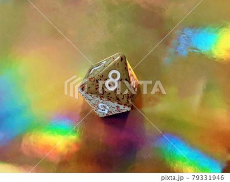 六面体のサイコロ〜数字の8 79331946