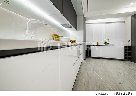 Luxury white and black modern marble kitchen 79332298