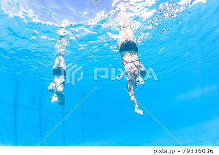 Girls Synchronized Dance Swimming Underwater 79336036