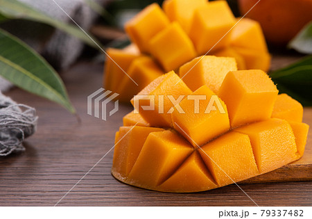 マンゴー マンゴ フルーツ 79337482