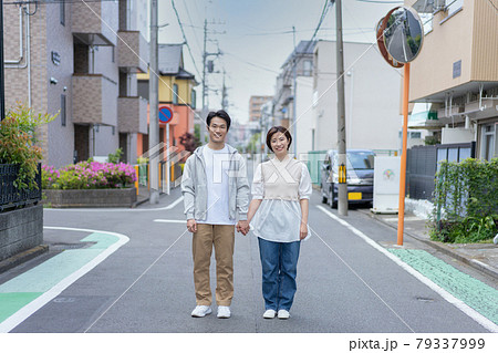 新婚カップル 新婚カップル 79337999