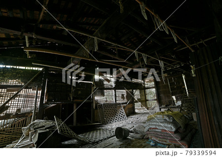 山奥の廃集落 79339594