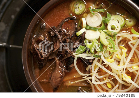 韓国料理　ユッケジャン 79340189