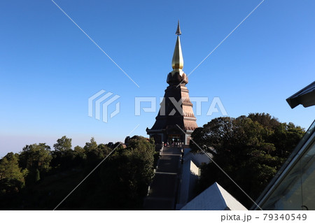 タイ・チェンマイにある有名な文化的遺産「ドイインタノン山」 79340549