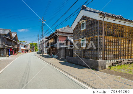 三重県伊勢市　二見町の町並み 79344266