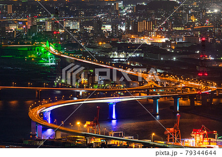 広島市夜景　海田大橋、仁保ジャンクション、黄金山 79344644