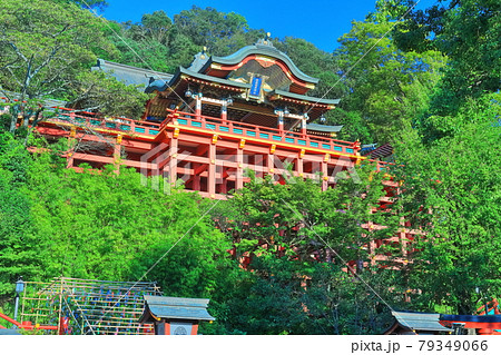【佐賀県】晴天下の祐徳稲荷神社 79349066