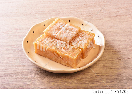 Frozen bean curd 79351705